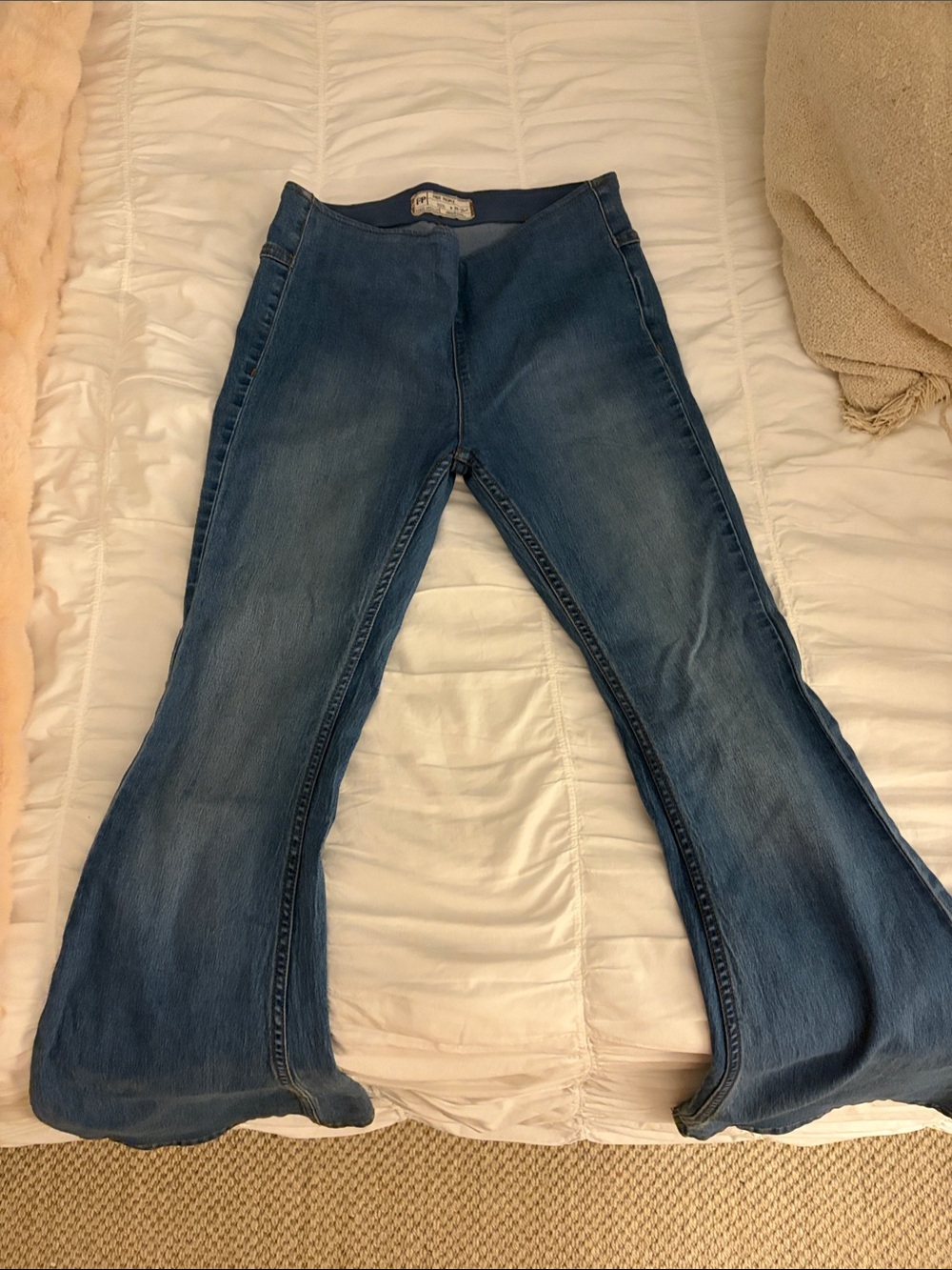Free people flare jeans size 26 short